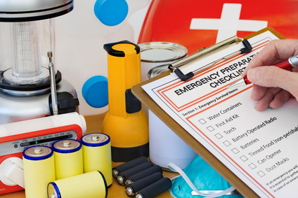 Emergency Preporation Checklist with medical and safty supplies